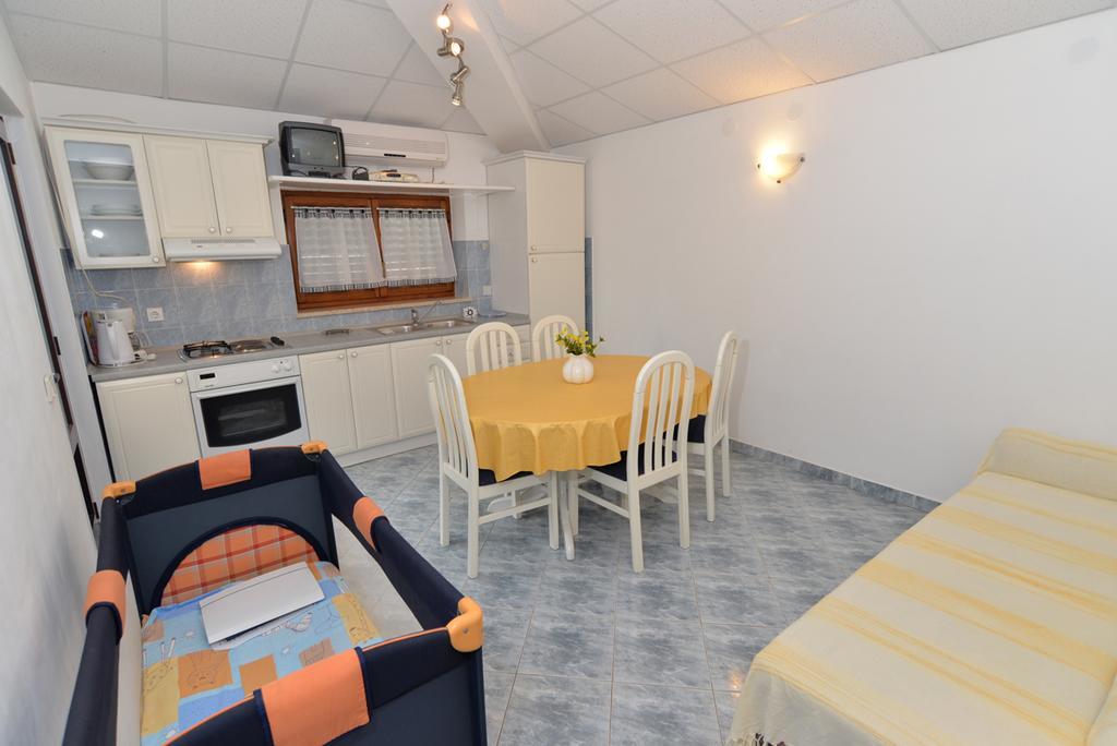 Apartments Creska 629 Rabac Exterior photo